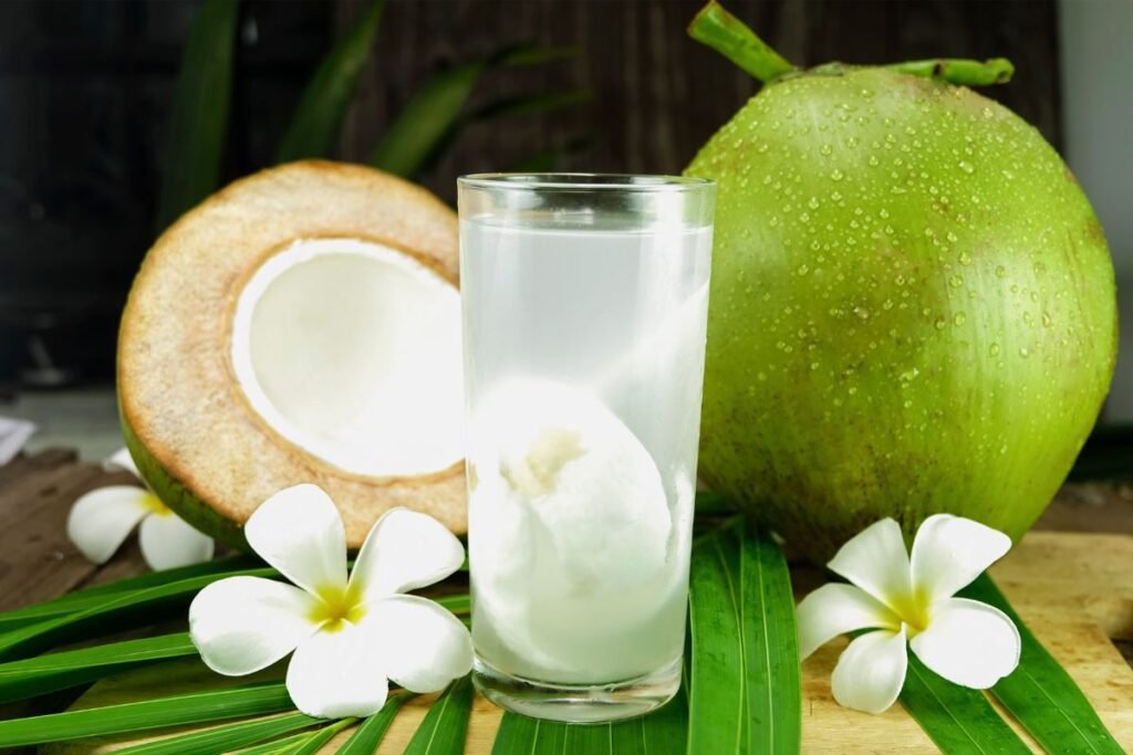 Kokosų vanduo ir jų nauda 